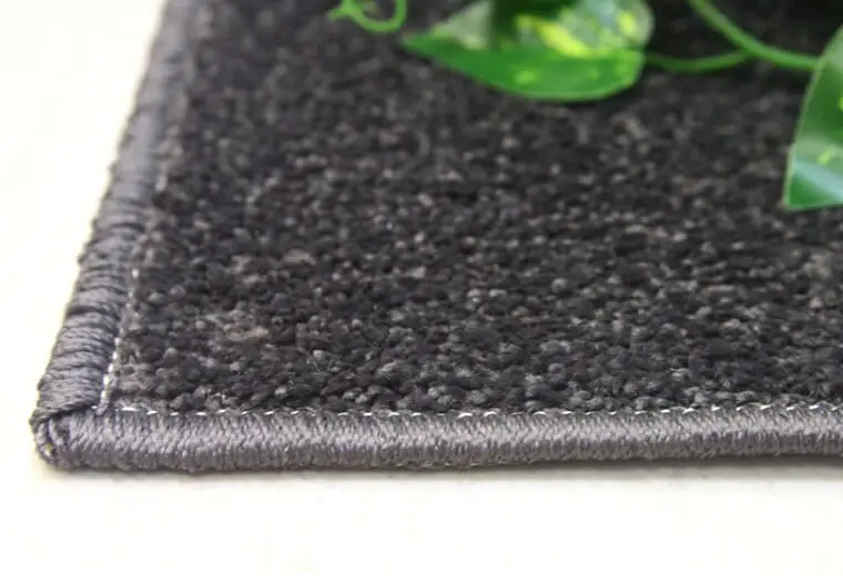 さらっとした感触！ショートシャギーカーペット「CHAD/チャド」