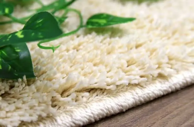 汚れに強いシャギータイプのカーペット「NINA/ニーナ」