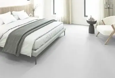 モダンデザインの家具を組み合わせたナチュラルスタイルにも