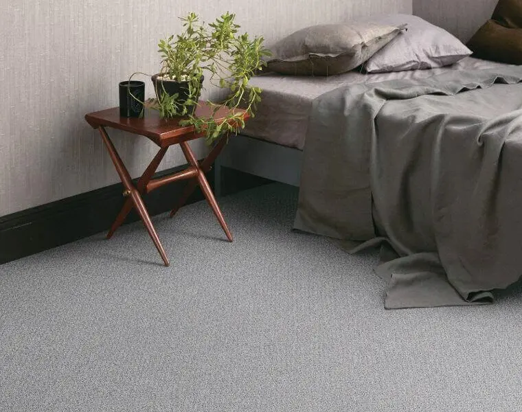 寝室やベッドルームにも